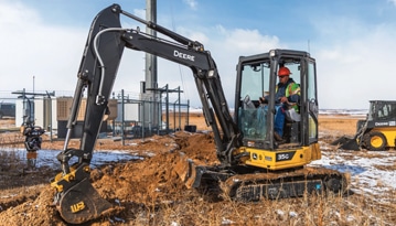 compact-excavator-pic